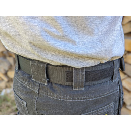 Tybelt Pro portée avec un jean : sangle rigide de 42 mm